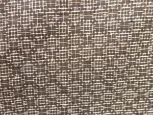 アンティーク　幾何学模様織出し本場泥大島紬着物